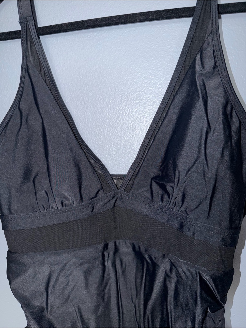 Black V-Neck Women's Chemise with Supportive Underband